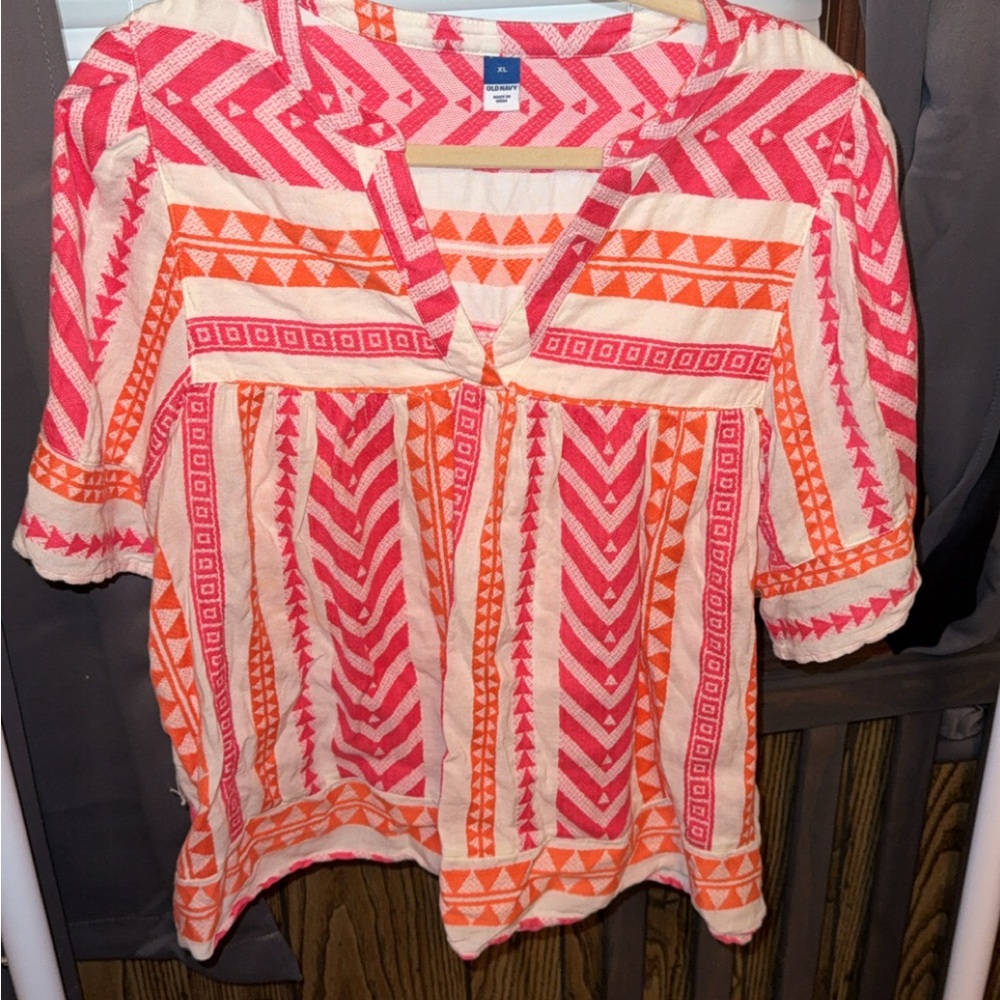 Old Navy Pink and Orange Geometric Top